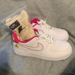 Nike Air Force Ones Dragon Fruit 2022 Women Size 11.5 Brand New Never Worn.